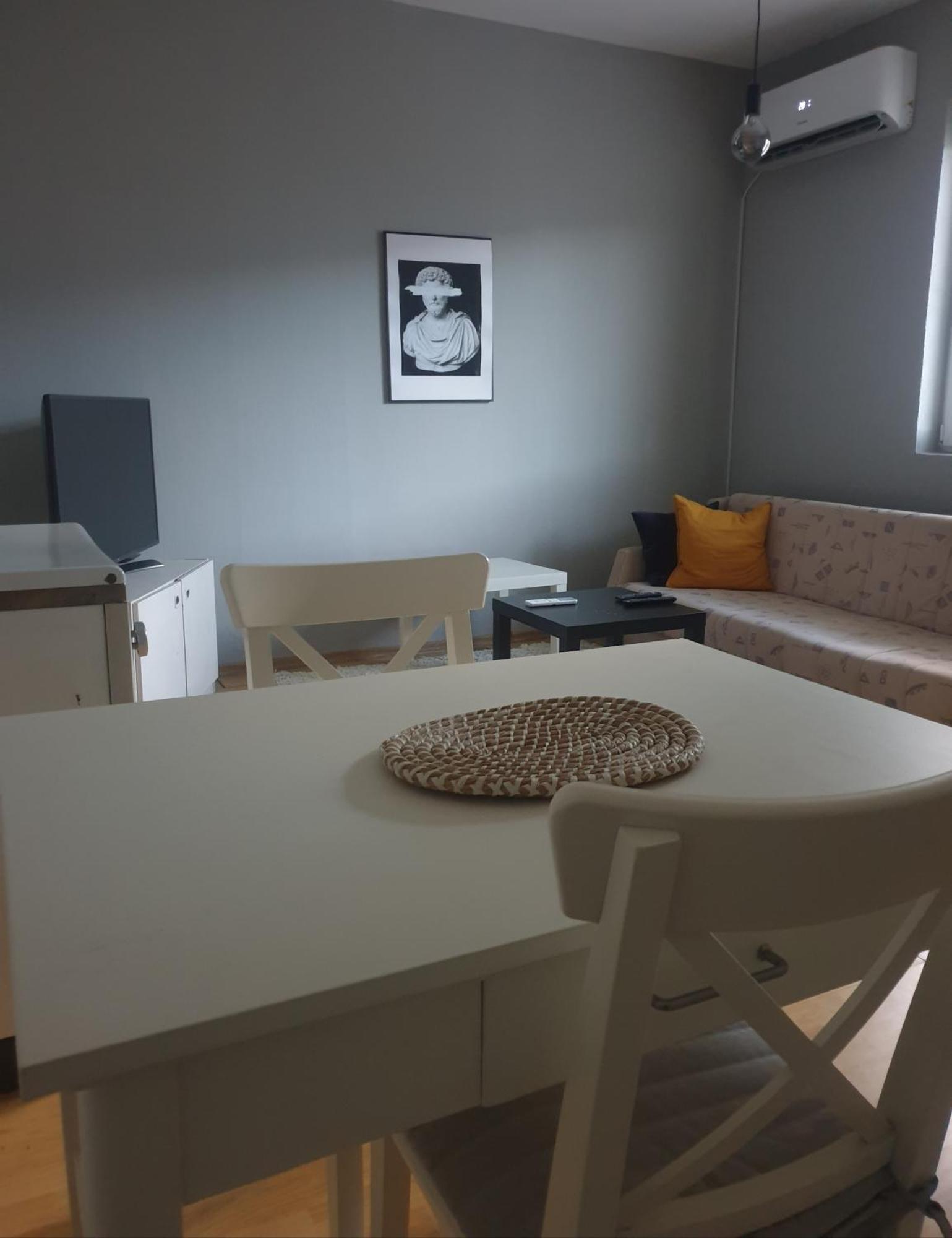 Apartman19 Foca Bagian luar foto